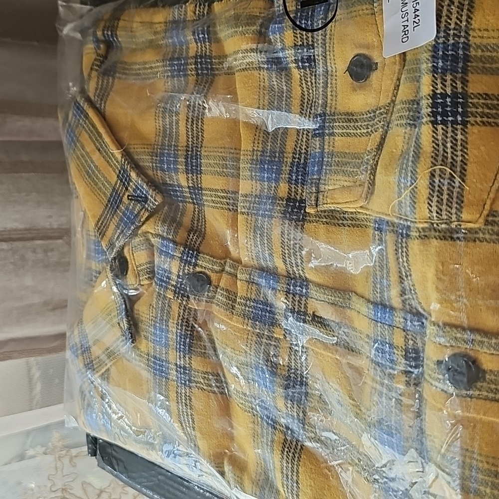 New In Package Better Be  Destressed Flannel Multi Sizes - Picture 7 of 10